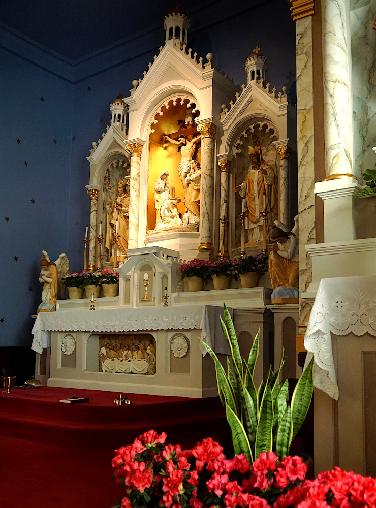 Altar at St. Stanislaus Church